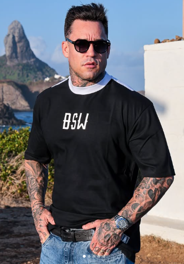 Camiseta Preta Ringer BSW